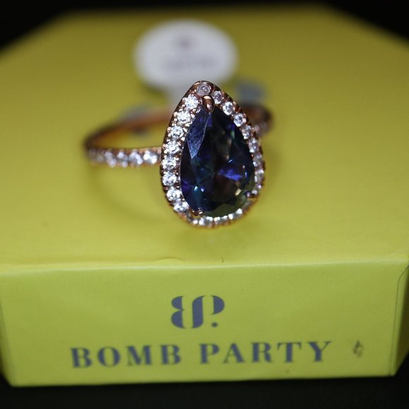 Ring Bomb Party RBP2719 Teardrop Dreams Blue Rainbow Size 9 NWT - Picture 3 of 5